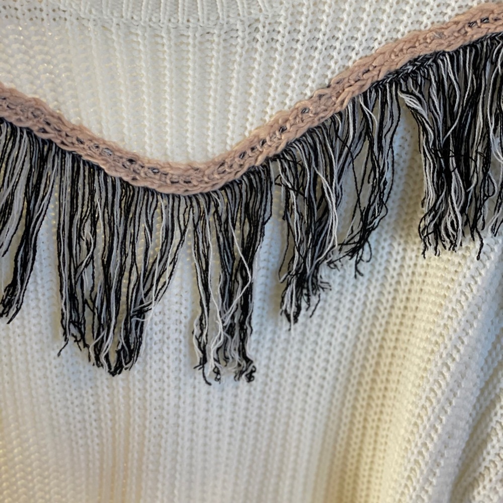 Sweater - Picture 3 of 4